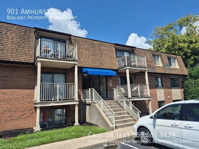 Building Photo - 901 Amhurst Dr