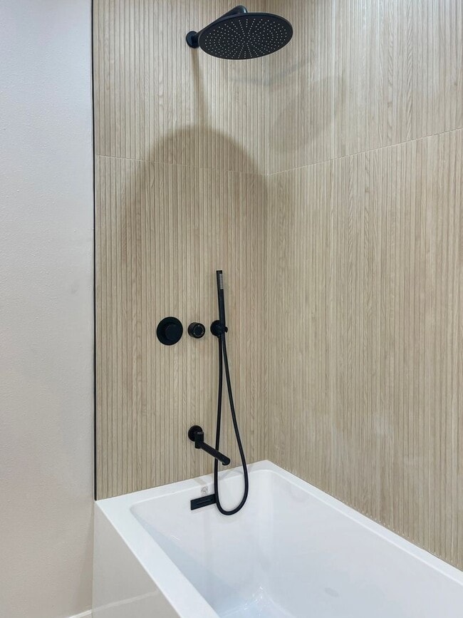 Building Photo - Fully Remodeled Snell Isle Luxury Home - Available for Rent or Purchase!