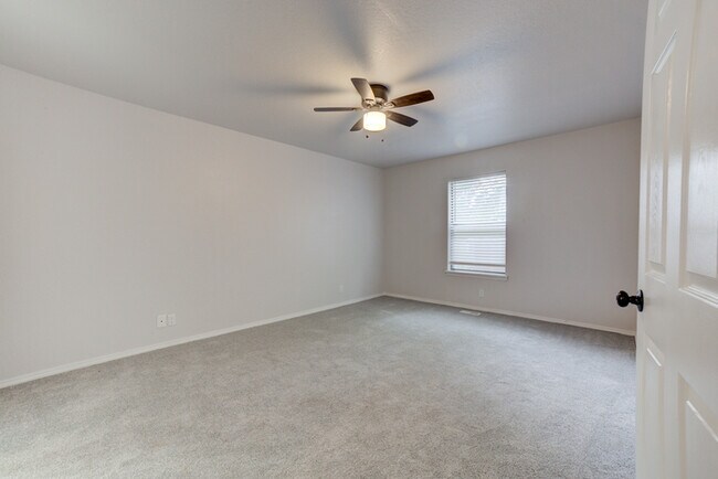Building Photo - 7012 S 78th E Ave