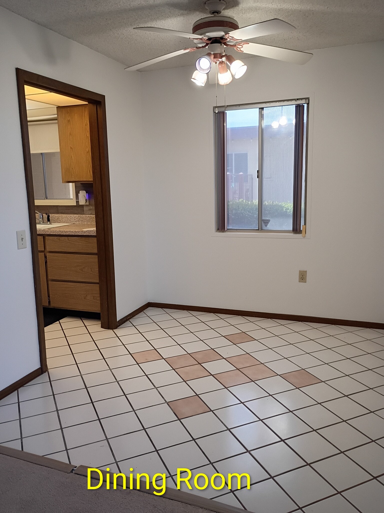 Building Photo - 13622 N 98th Ave