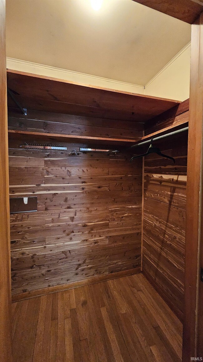 Building Photo - 509 S Swain Ave