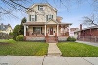 Building Photo - 44 Elm St