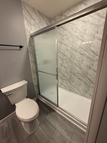 Building Photo - 5864 Red Cherry Ln