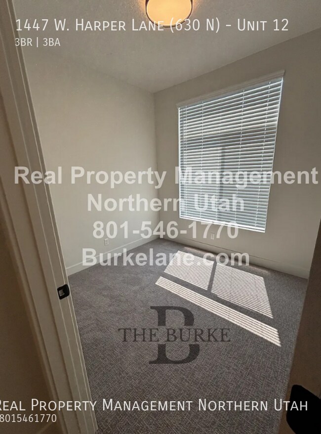 Building Photo - 1447 Harper Ln