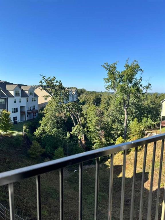 Building Photo - 2215 Manor Pointe Dr