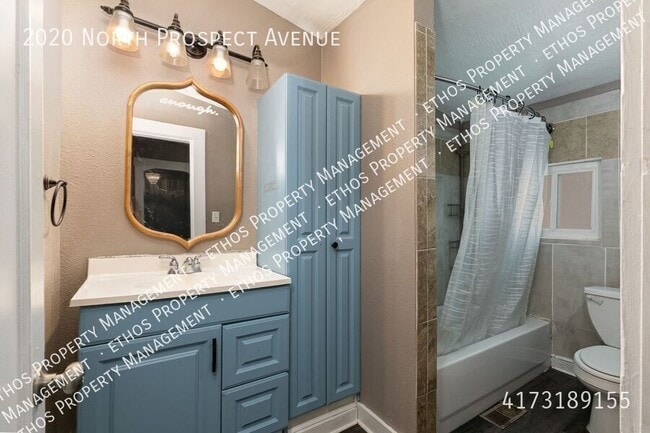 Building Photo - 2020 N Prospect Ave