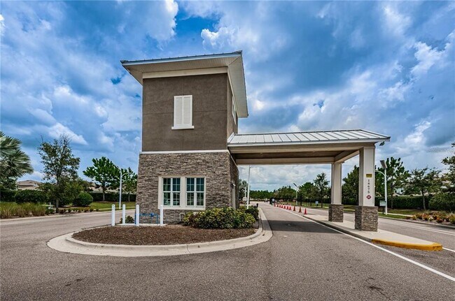 Building Photo - 17432 Holly Wl Ave