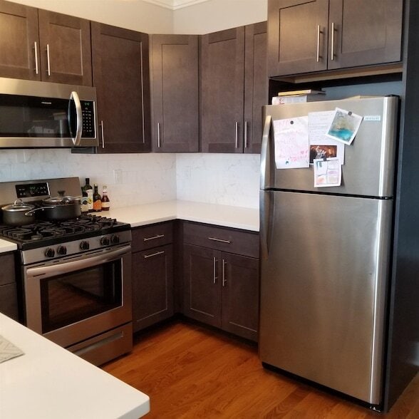 Building Photo - 3 Perrine Ave