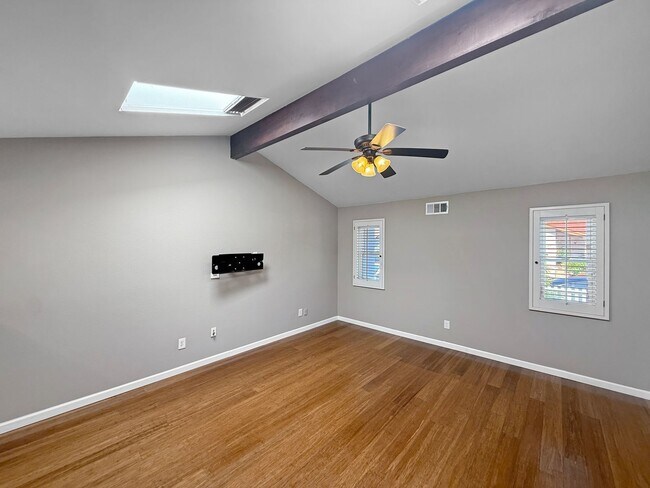 Building Photo - Beautiful 4B/2BA Home in Rancho Peñasquito...