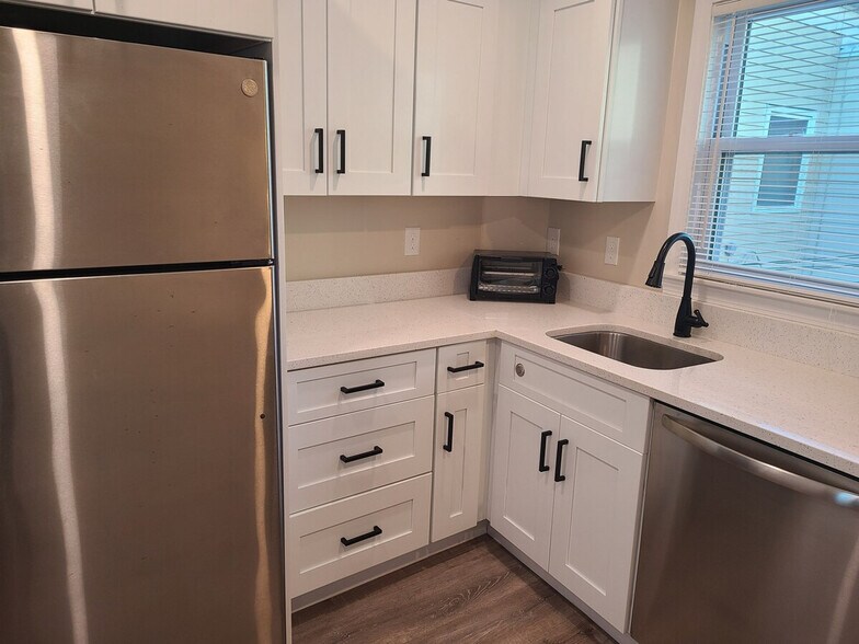 Building Photo - 22f Atlantic Ave