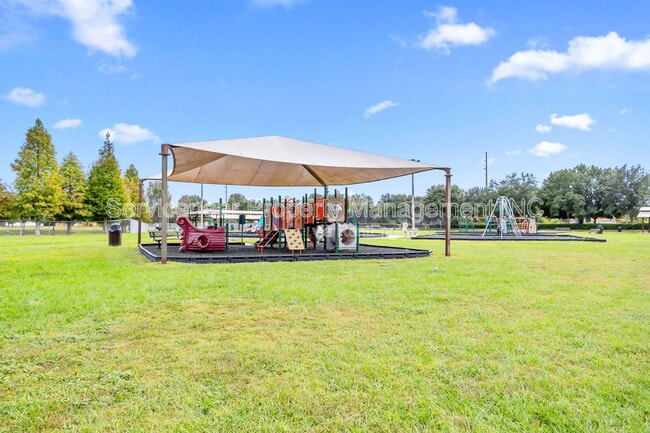 Building Photo - 31022 Bridgegate Dr