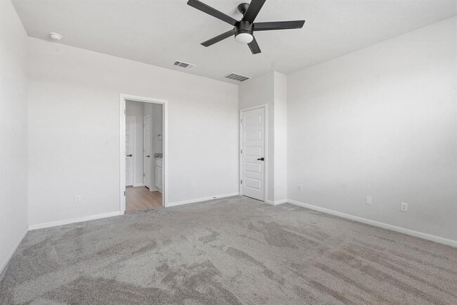 Building Photo - 323 Tolo Dr