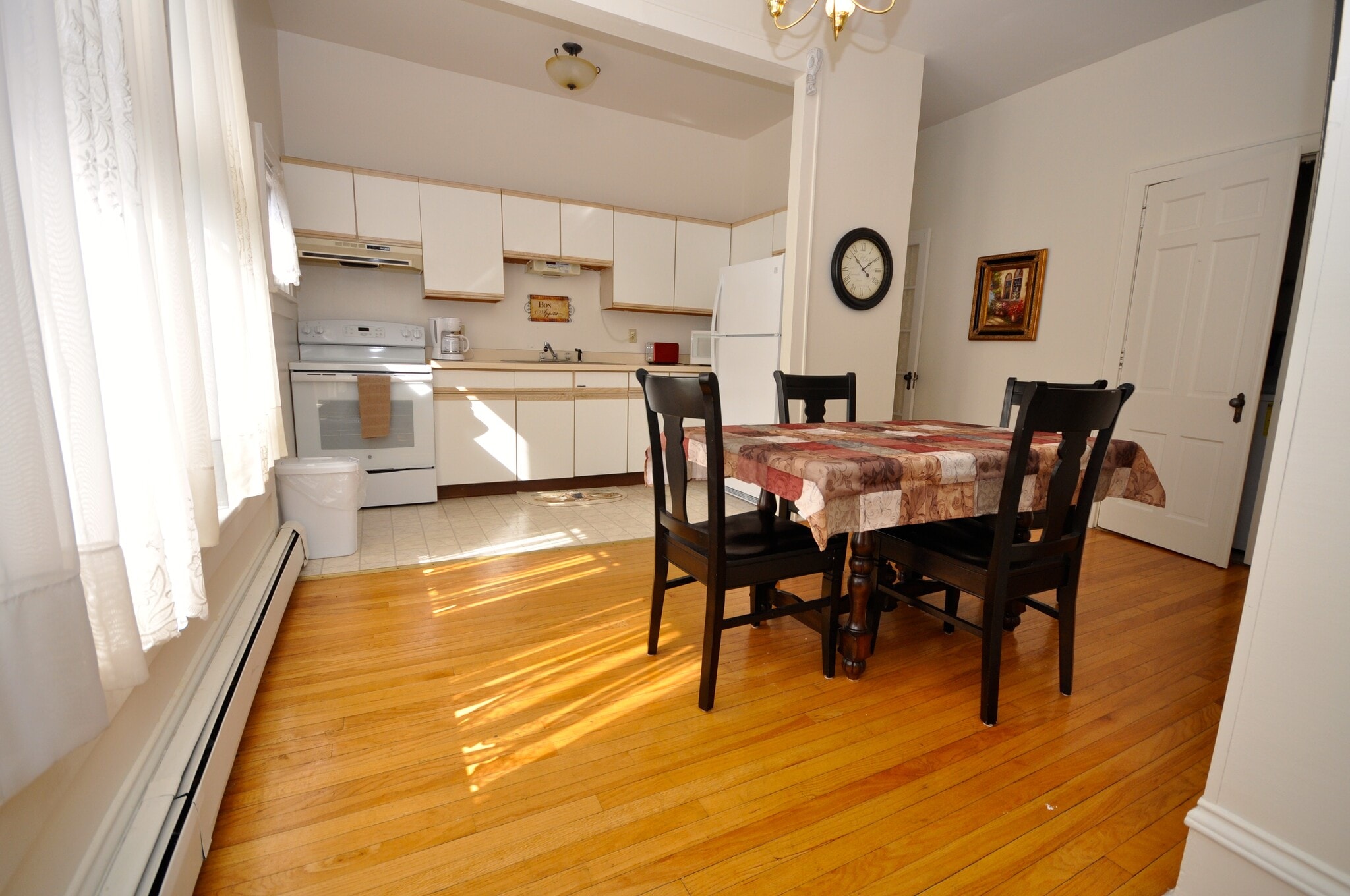 Building Photo - 57 Park St