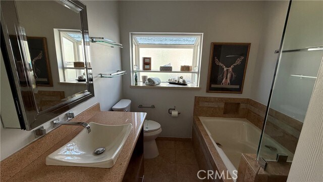 Building Photo - 4408 Glenfinnan Ave