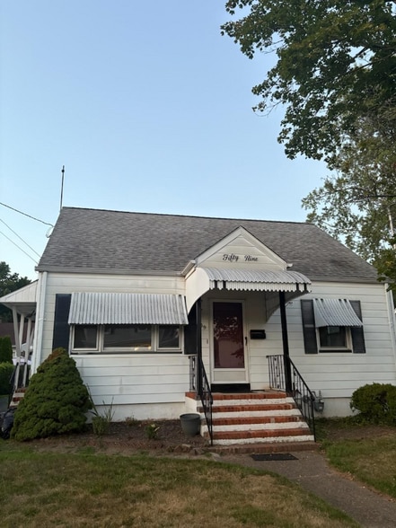 Primary Photo - 59 Jackson St
