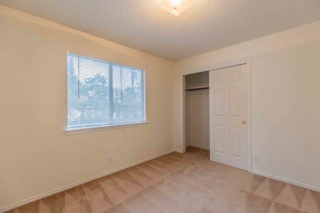 Building Photo - 14215 Spotted Cedar