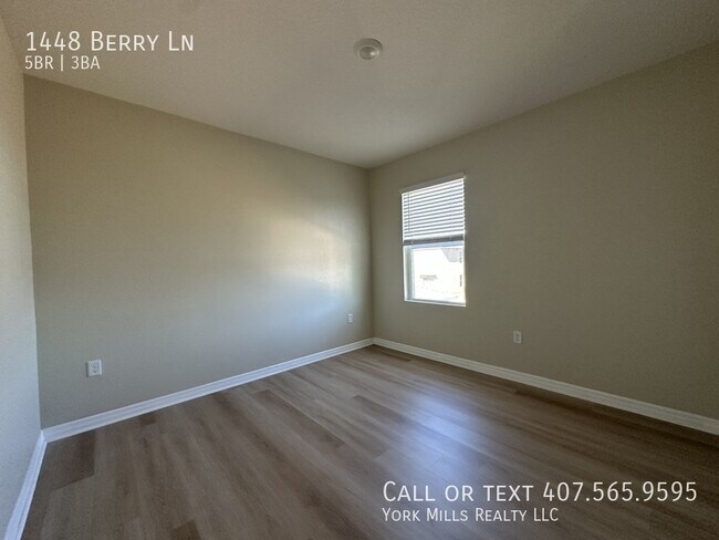 Building Photo - 1448 Berry Ln