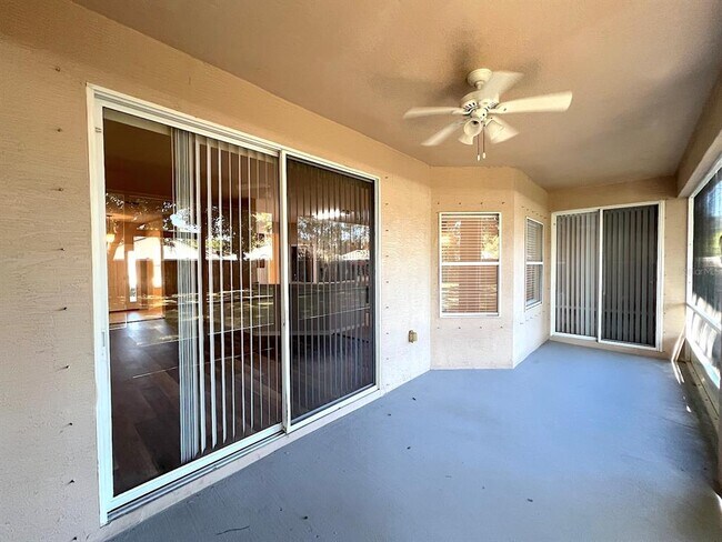 Building Photo - 7 Zither Ct