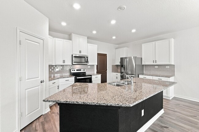 Building Photo - 3802 Putnam Fields