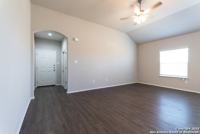 Building Photo - 535 Grayson Ln