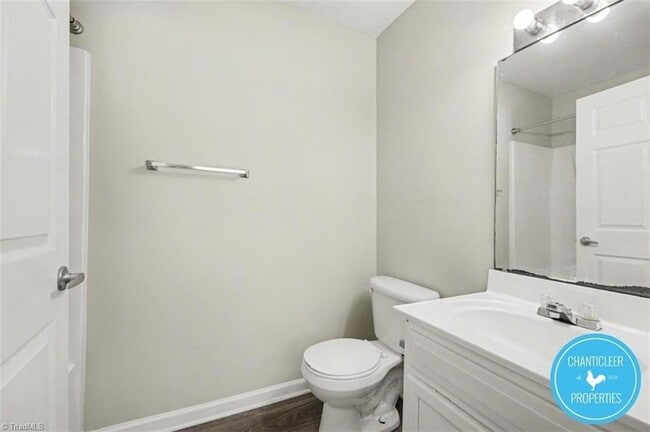 Building Photo - 1041 W Barton St