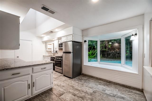 Building Photo - 3940 Dalgreen Cir