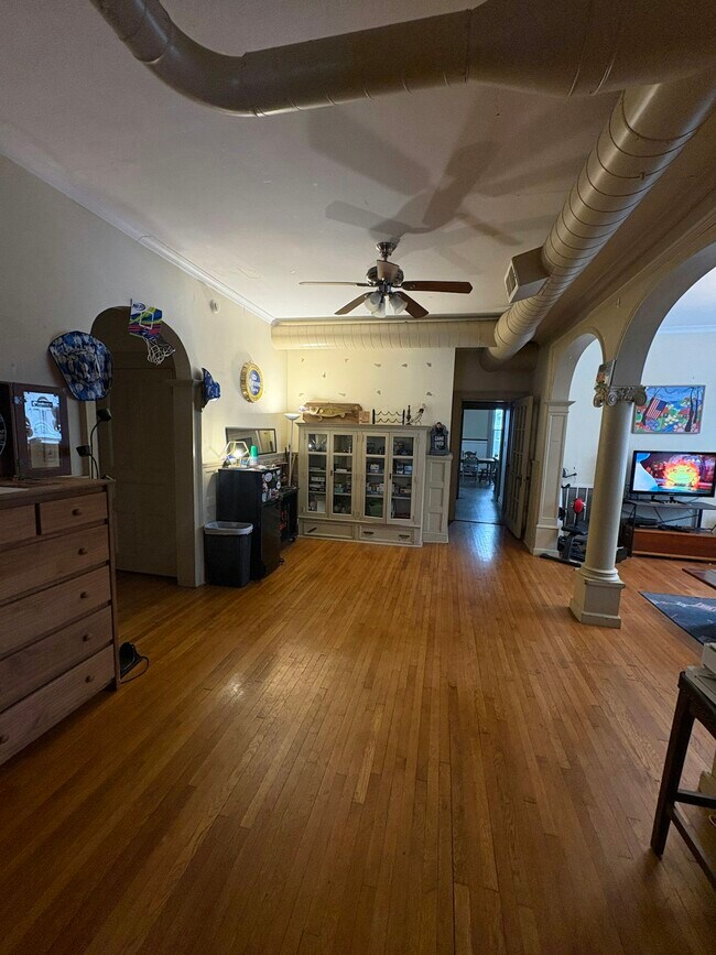 Building Photo - 509 Monroe Ave