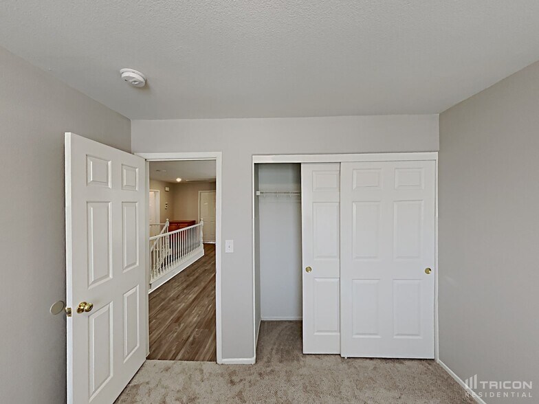 Building Photo - 4207 English Walnut Ct