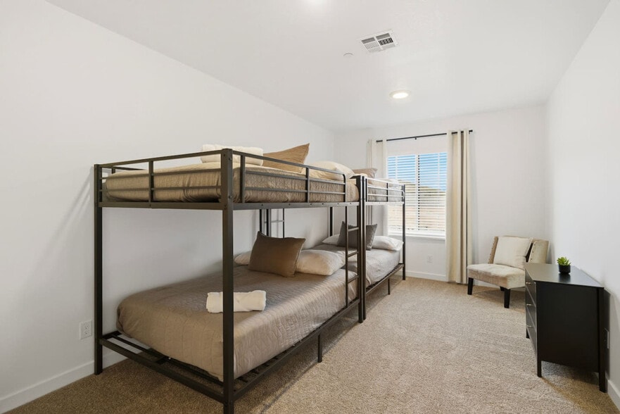 Building Photo - 1706 Ripple Rock Dr