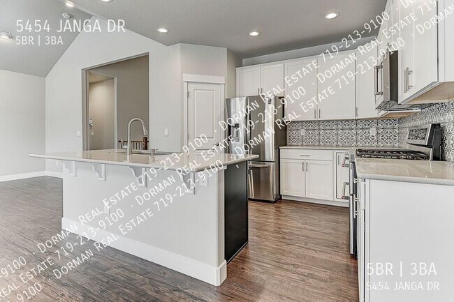 Building Photo - 5454 Janga Dr