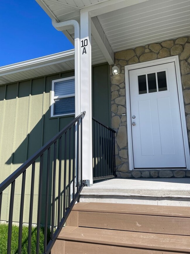 Building Photo - Nightly Rental - Alternative - New Never Occupied - Brand New 2 bedroom 2 bath Duplex in Kimberli...