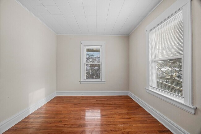 Building Photo - 287 Hornblower Ave