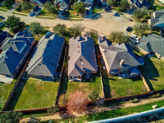 Building Photo - 28111 Helmsman Knolls Dr