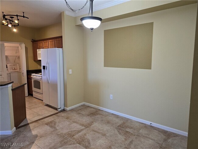 Building Photo - 12940 Positano Cir