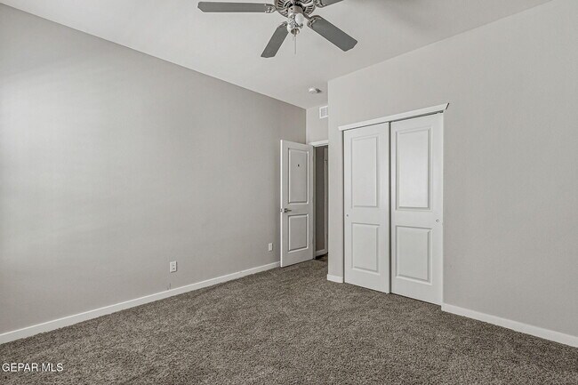 Building Photo - 7500 Porterhouse Ct