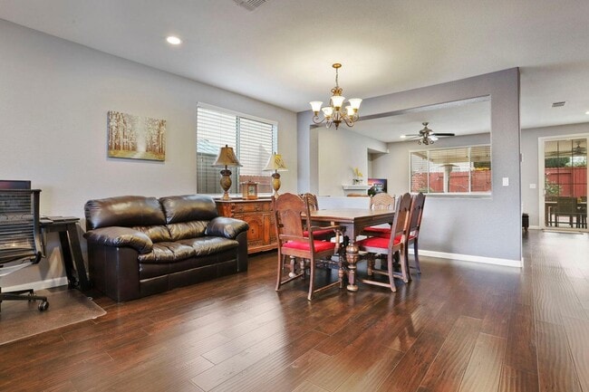 Building Photo - 1342 Windsong Dr