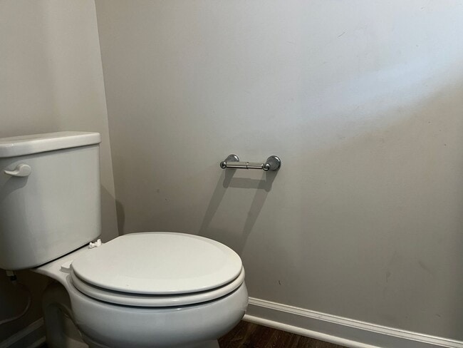 Building Photo - 3BR/2.5BA Townhouse in Hampton Townes