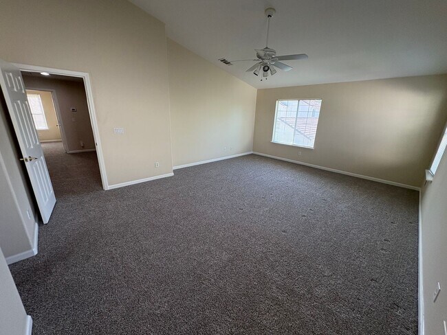 Building Photo - 2216 Cermak Way