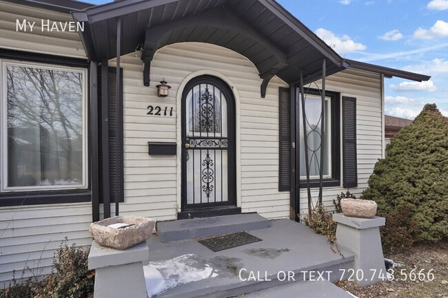 Building Photo - Great home in University neighborhood