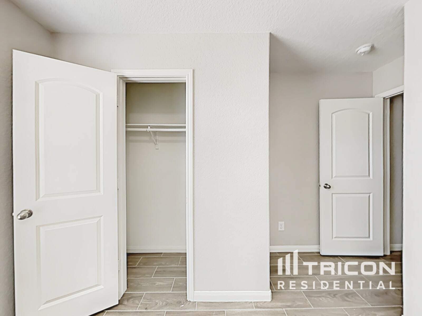 Building Photo - 6219 Still Meadow