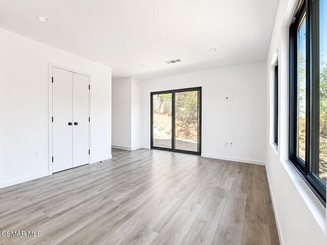 Building Photo - 9218 Slater Terrace
