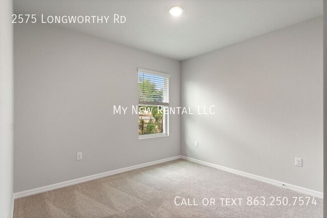 Building Photo - 2575 Longworthy Rd