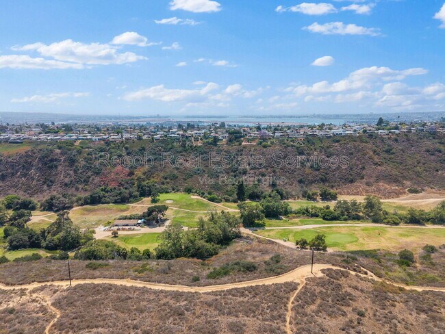 Building Photo - 2722 Nye St