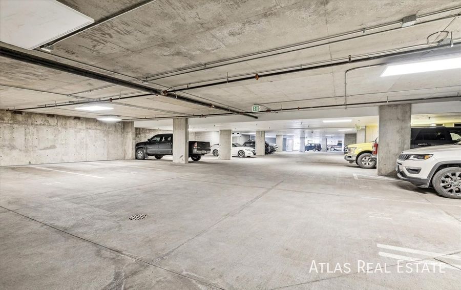 Building Photo - 2876 W 53rd Ave