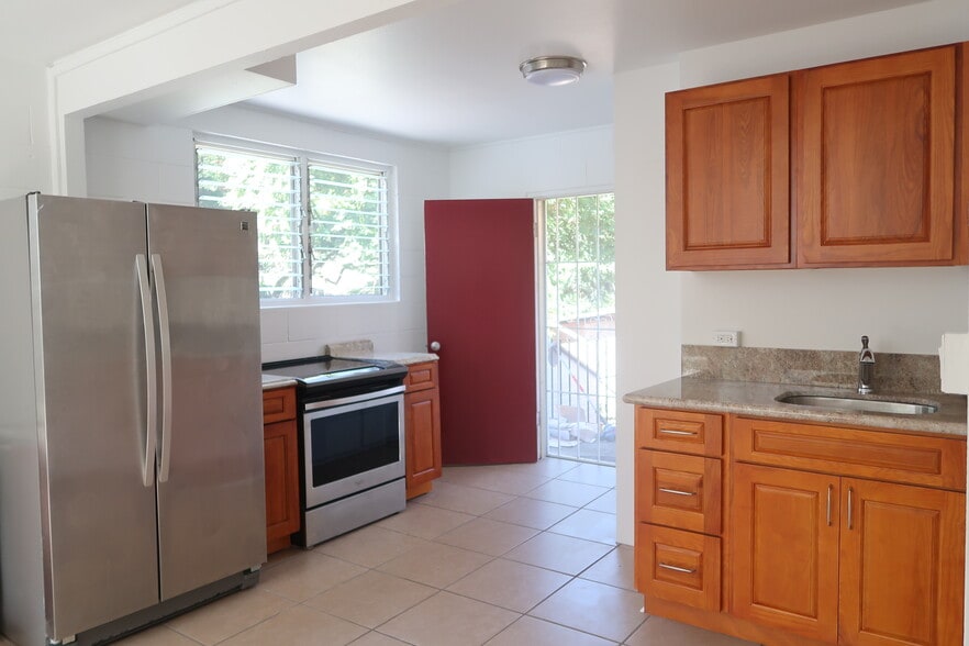 Open kitchen - 1739 Kamohoalii St