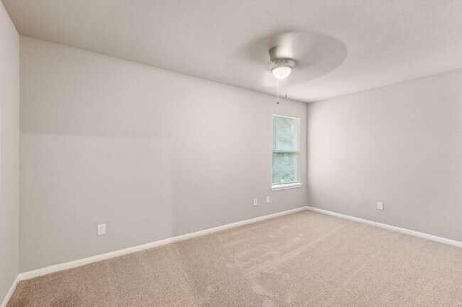 Building Photo - 16630 E Hammon