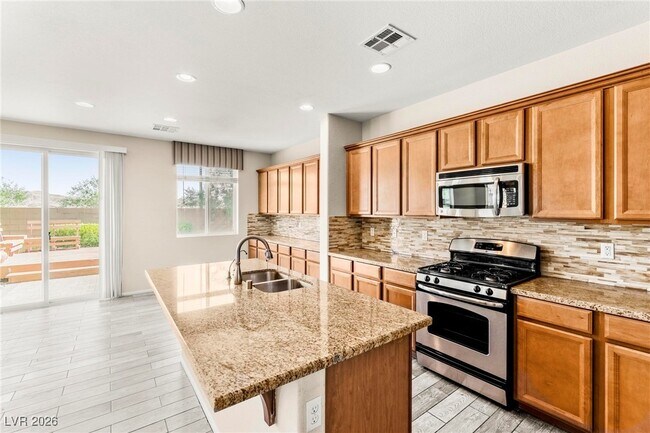 Building Photo - 713 Tall Arrow Ave