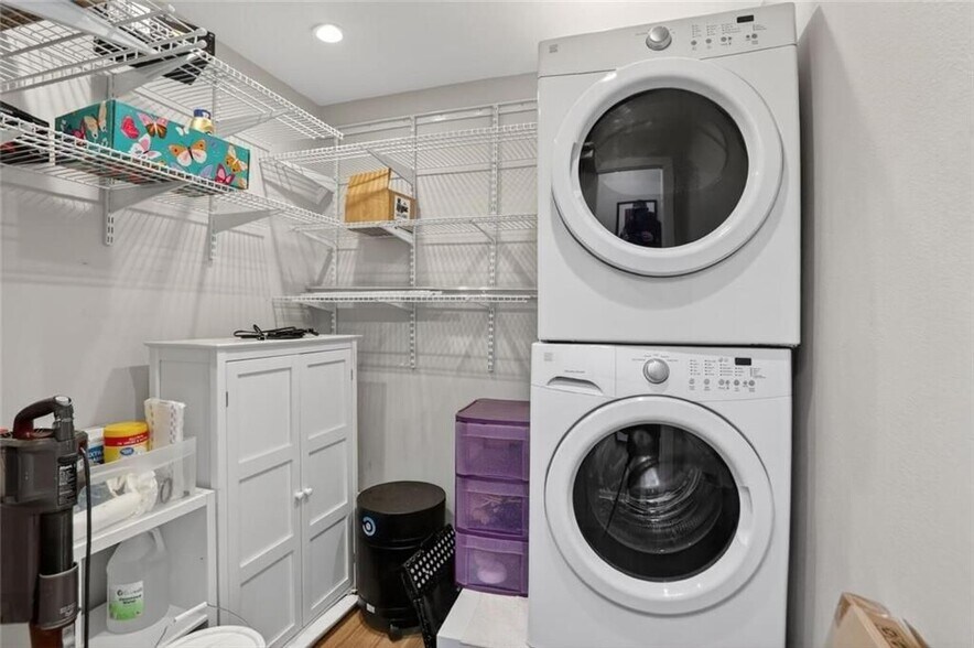 Building Photo - 215 Piedmont Ave NE