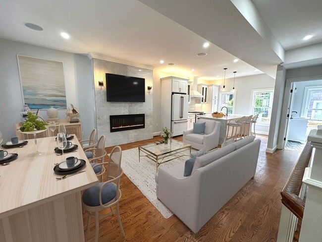 Building Photo - 44 Mercer St