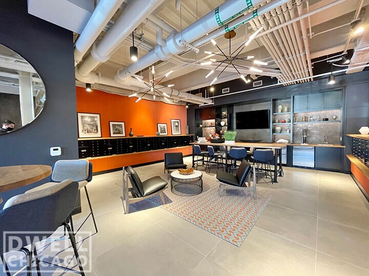 Building Photo - 911 W Dakin St